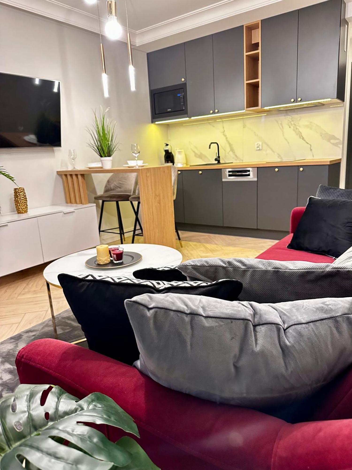 Apartamenty Kielce- Apartament Saphire Przy Zalew Kielecki, Faktura, Parking, Centrum Exteriör bild