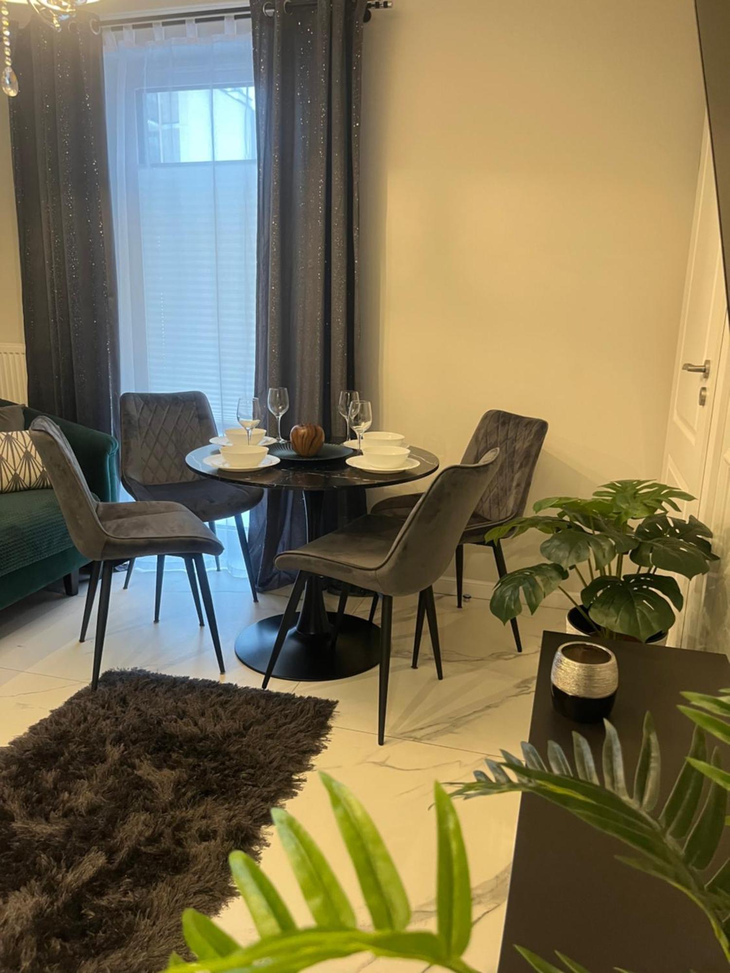 Apartamenty Kielce- Apartament Saphire Przy Zalew Kielecki, Faktura, Parking, Centrum Exteriör bild